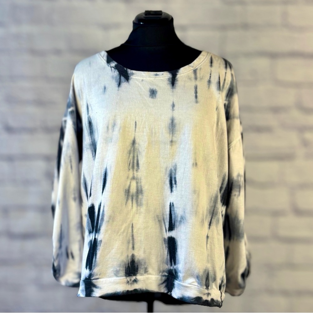 Size L Cato Black and White Tie-Dye Sweatshirt